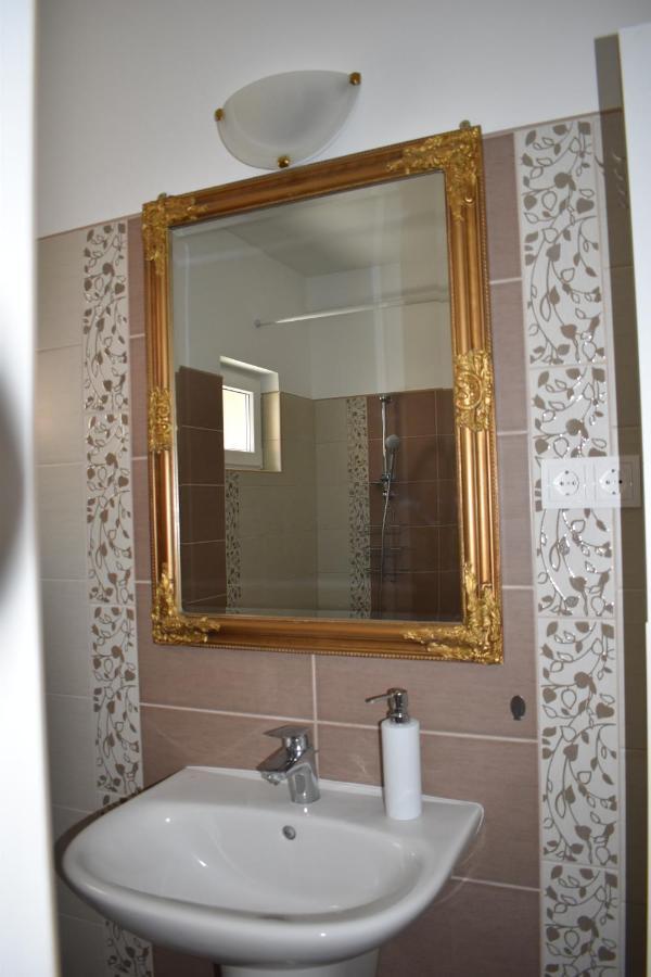 Livia Apartman Hévíz 外观 照片